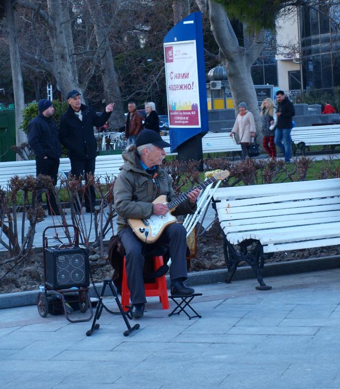 p2239280_cr.jpg